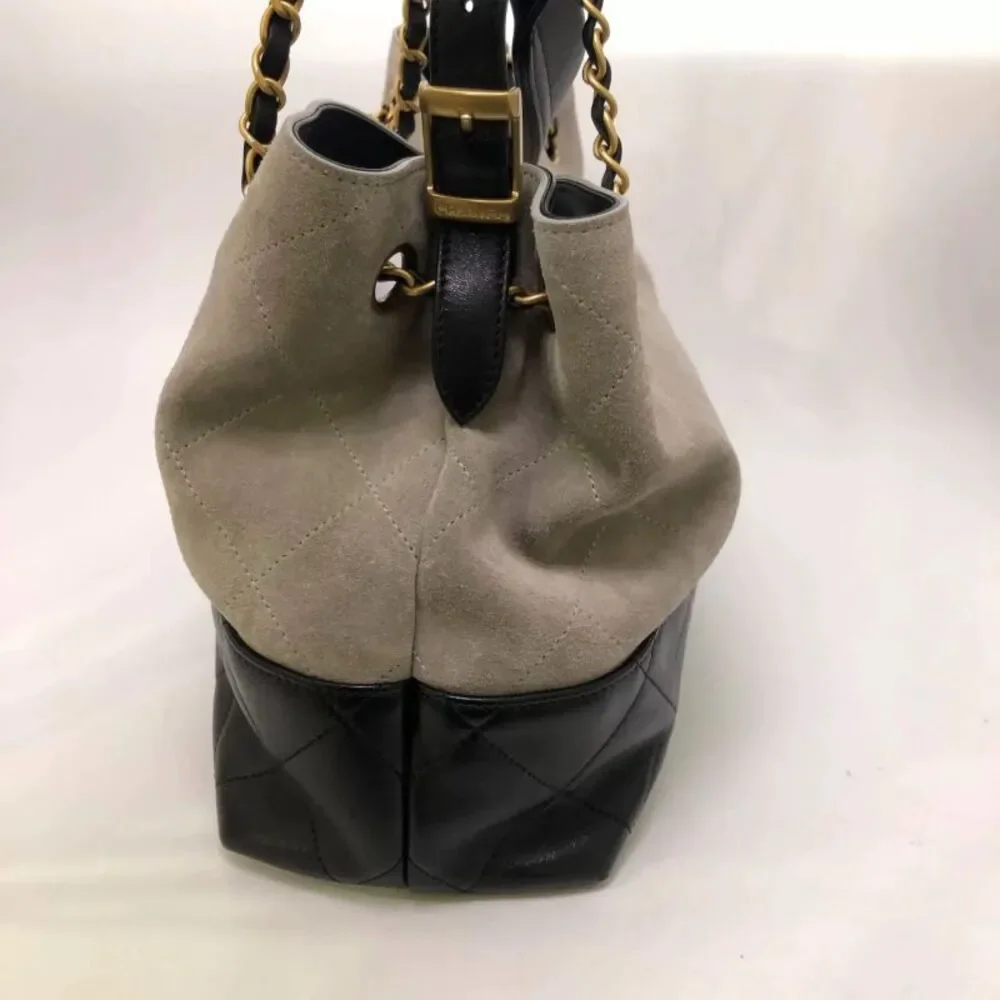 Chanel Women Pre-Loved Bag Brand New Condition
